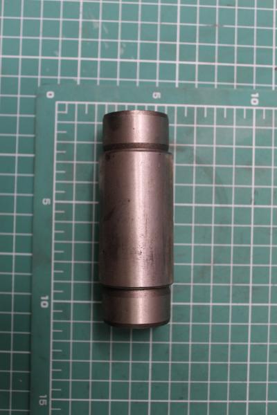 Вал шестерни привода бортового редуктора (31x34,95x32x96) SHAANXI