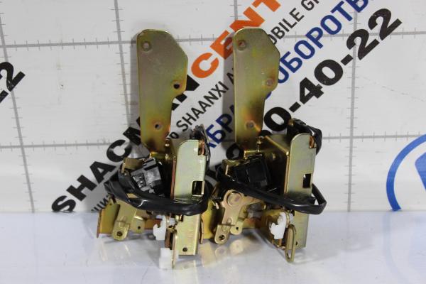 Замок двери (R, электрический,комплект с ручками) SHAANXI, X3000