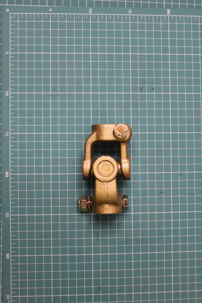 Крестовина карданного вала рулевого управления (с фланцами) HOWO