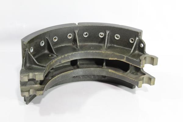 Колодка тормозная (Rear, 16 отверстий) HOWO, F2000
