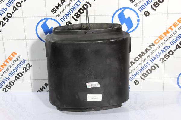 Патрубок воздухозаборника (Нижний, Пластик) HOWO, A7