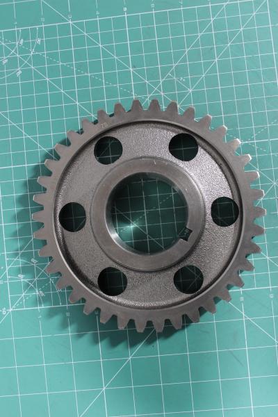 Шестерня повышающей передачи промежуточного вала