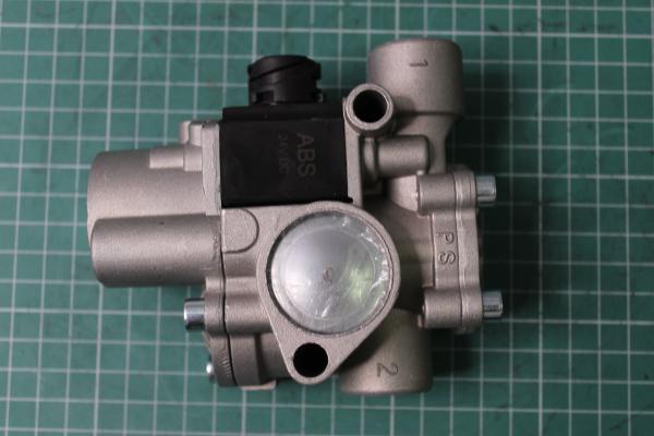 Кран (клапан) электромагнитный ABS HOWO