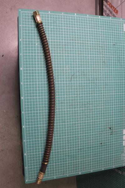 Шланг тормозной камеры передней L620 D16 (штуцер - гайка) SHAANXI.