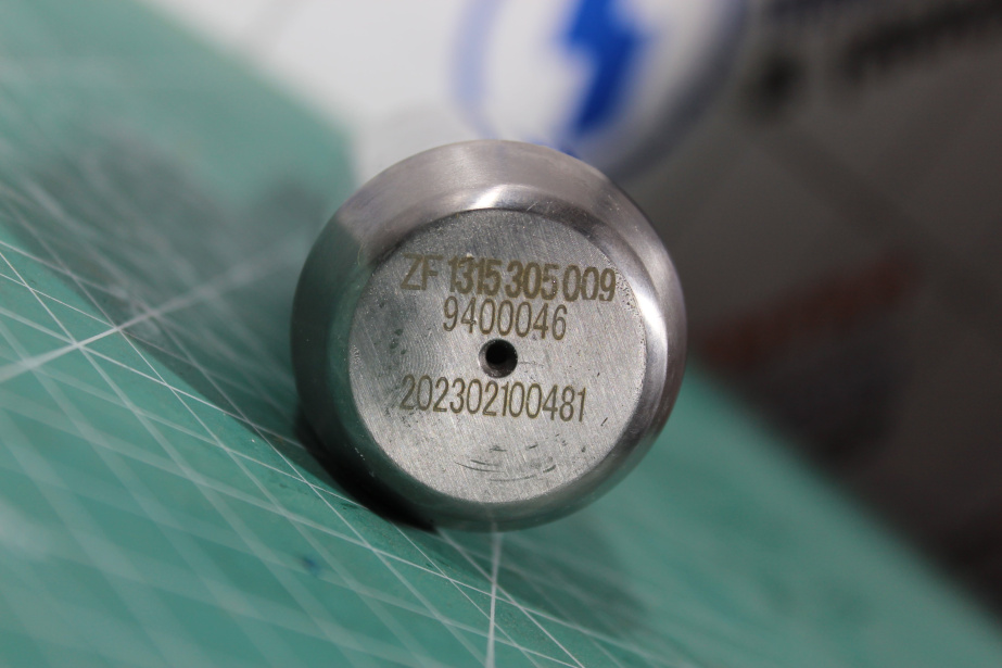 Ось шестерни заднего хода (Металл, в сборе со штифтами ) SHAANXI, ZF, (1315305009, 202302100481) для грузовиков *