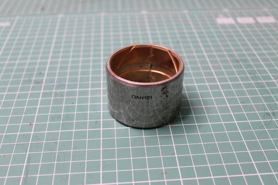 Втулка шестерни проходного вала МОД SHAANXI, F3000 для грузовиков *