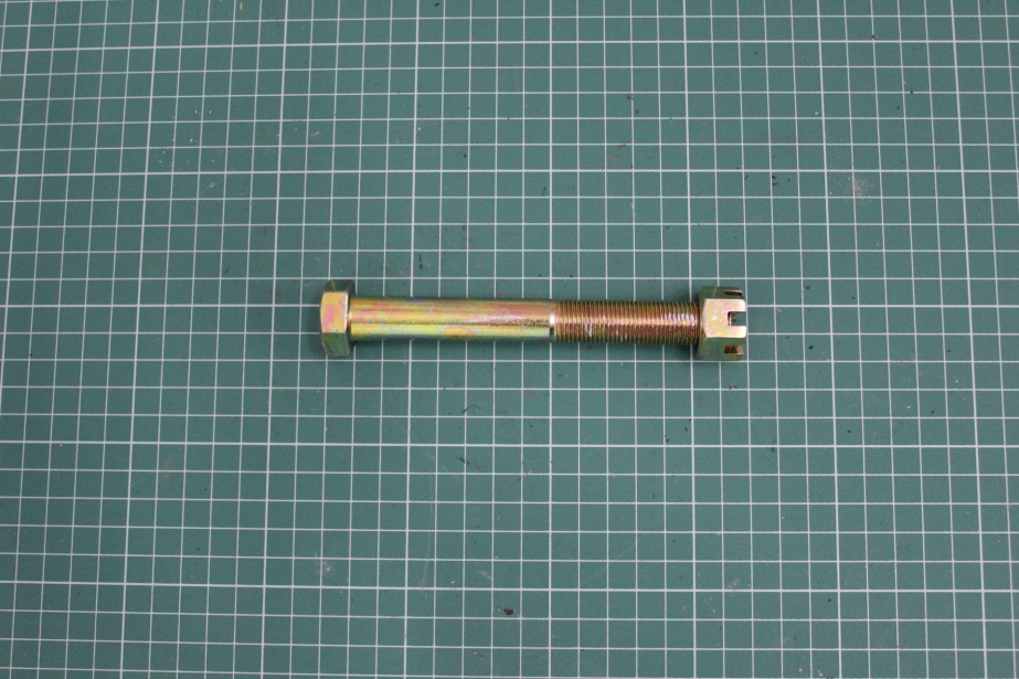 Болт амортизатора подвески D16, L130, (Верхний) HOWO для грузовиков *