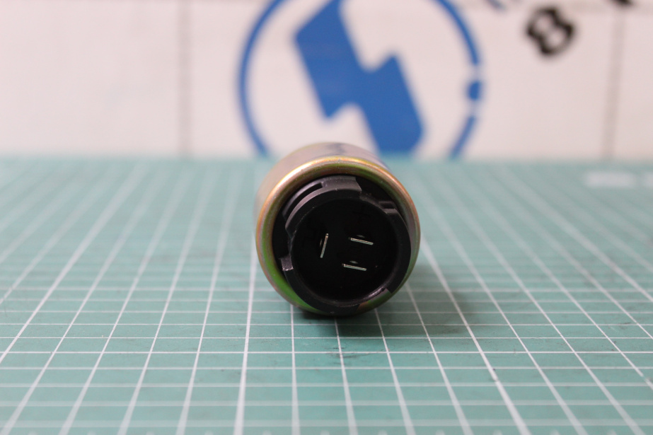 Датчик спидометра (3-х контактный) HOWO для грузовиков *