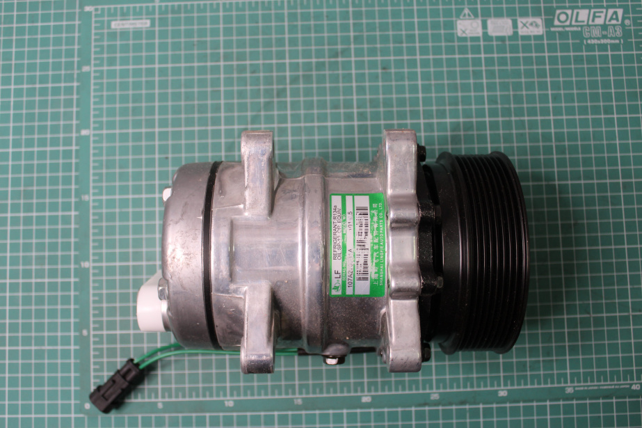 Компрессор кондиционера (ручейковый) FAW, J6 для грузовиков *