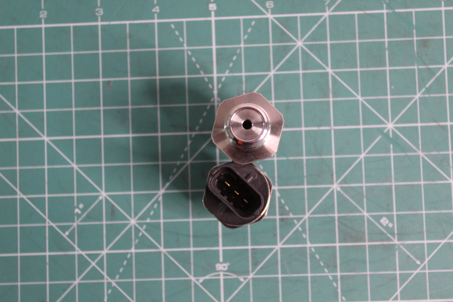 Датчик топливной рампы SITRAK, MC11.44-50, (0281002937) для грузовиков *