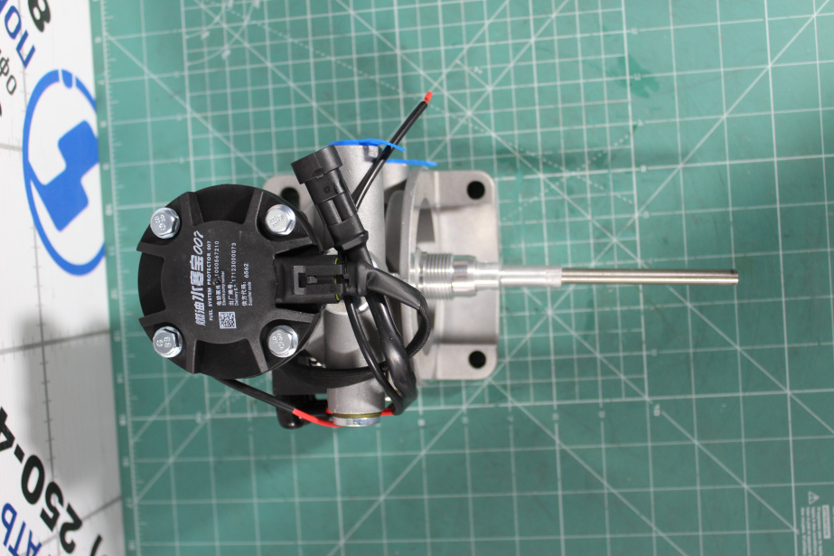 Кронштейн фильтра грубой очистки PL-420 D16 (с электронасосом, нового образа) SHAANXI для грузовиков *