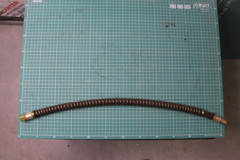 Шланг тормозной камеры передней L620 D16 (штуцер - гайка) SHAANXI. для грузовиков *