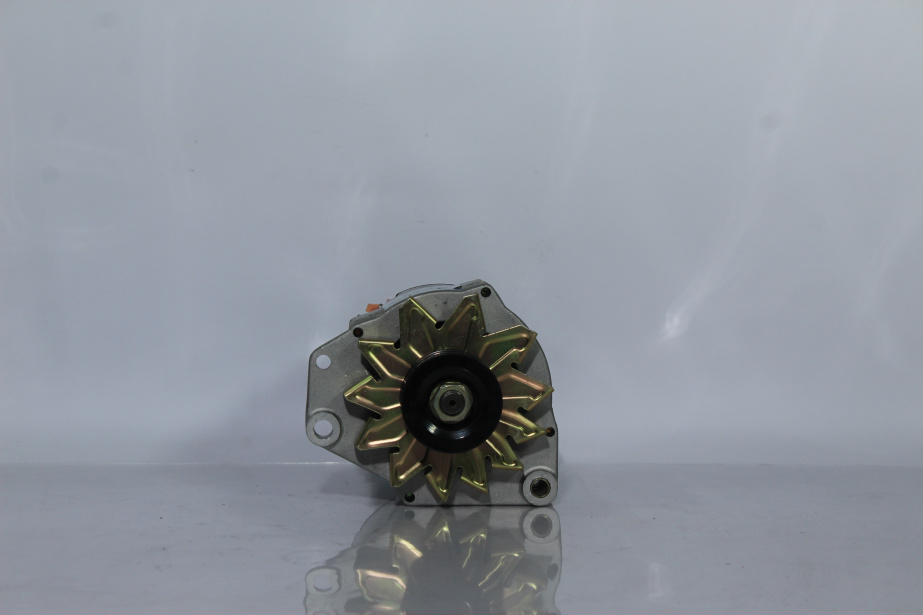 Генератор (под клиновой ремень 28V/55A) SHAANXI, WP10 для грузовиков *