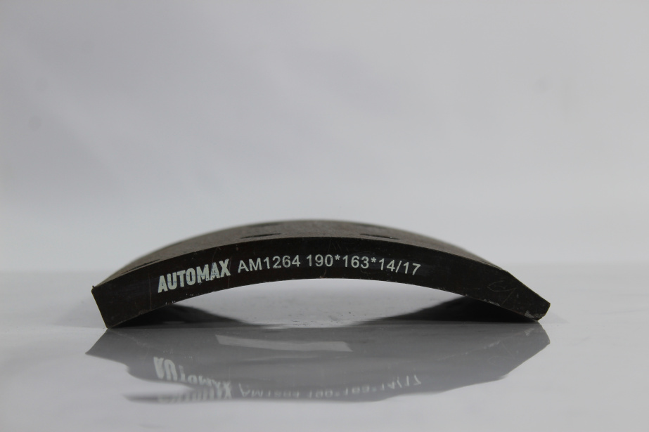 Накладка тормозная (Front, 8 отверстий) AUTOMAX, (AM1264) для грузовиков *