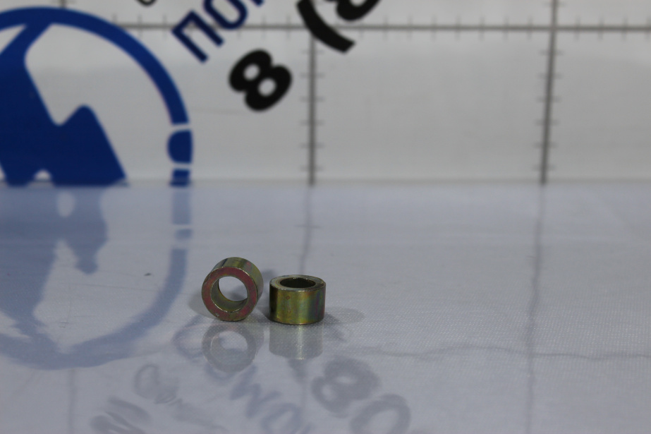 Втулка болта крепления генератора SHAANXI. для грузовиков *