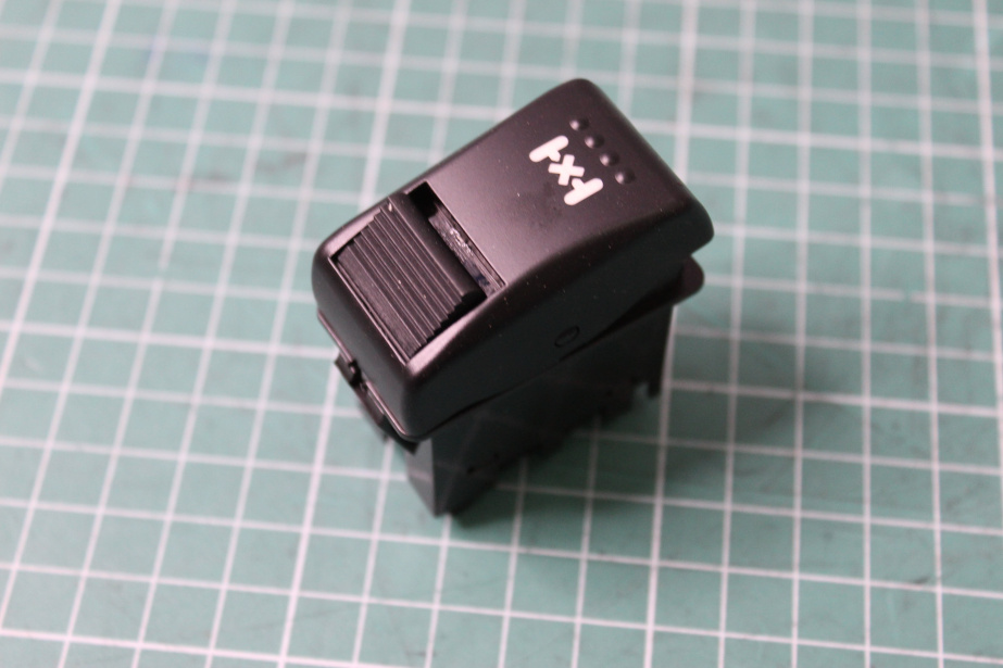 Клавиша блокировки МКД X3000 SHAANXI для грузовиков *