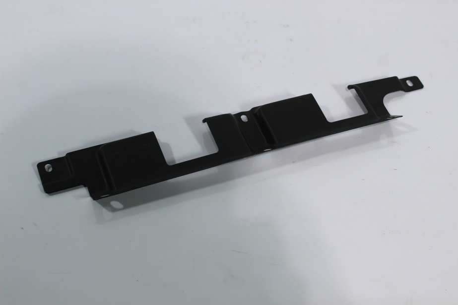 Кронштейн обтекателя кабины наружнего (R) SHAANXI, X3000 для грузовиков *