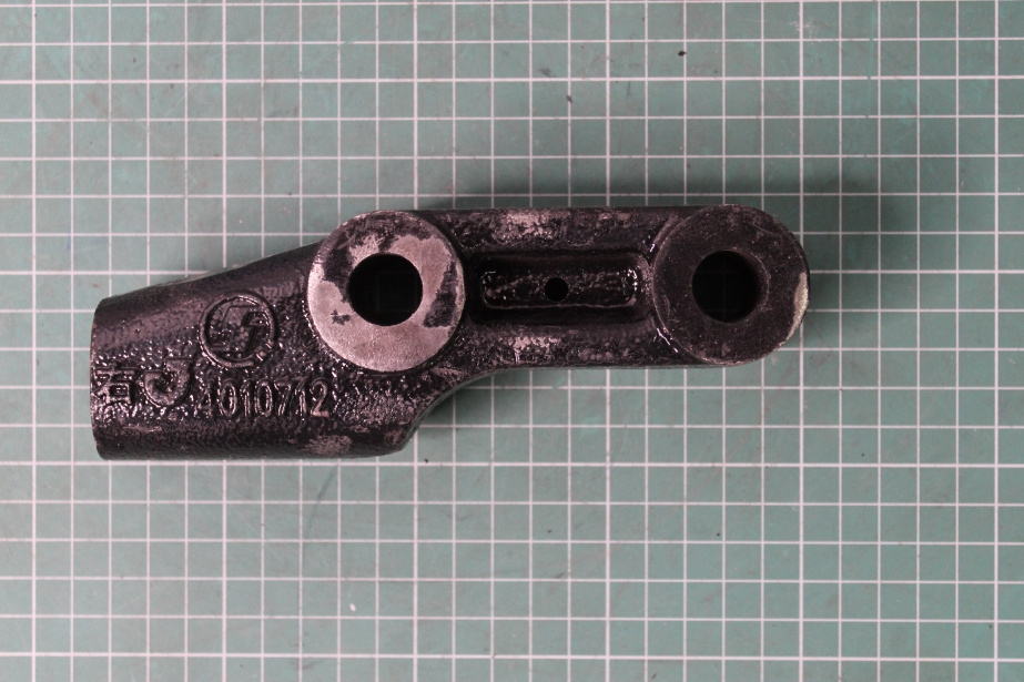 Кронштейн основного амортизатора (R) SHAANXI, X6000 для грузовиков *