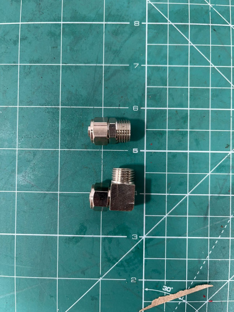 Кран воздушный 3-х ходовой (с манометром, для промывки емкости) SHAANXI, F3000, X3000 для грузовиков *