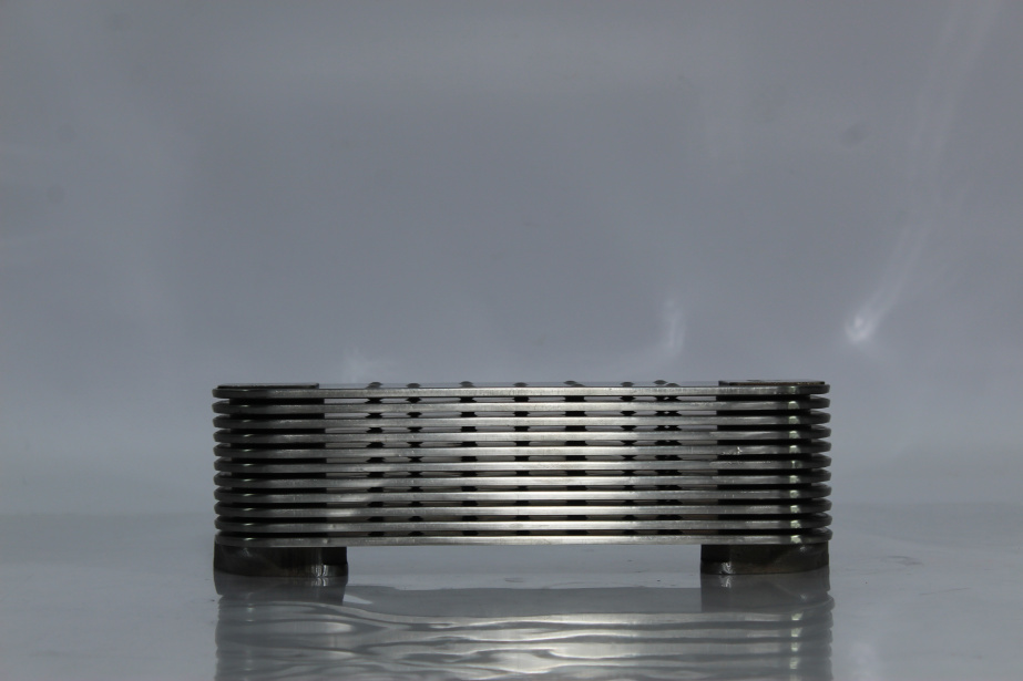 Радиатор масляный (теплообменнник) SITRAK, MC11.44-50, T5G для грузовиков *