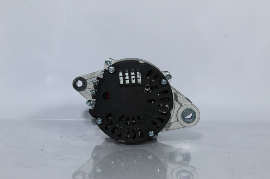 Генератор (под ручейковый ремень 5PK 28V/70А) CUMMINS, ISM11 для грузовиков *