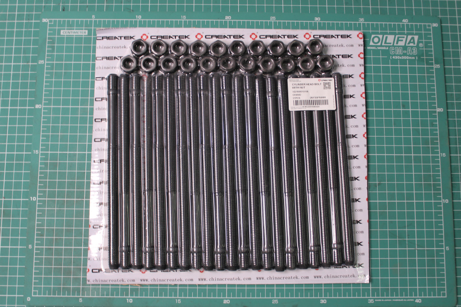 Шпилька ГБЦ D12, L200, (с гайкой) CREATEK, (CK9382). для грузовиков *