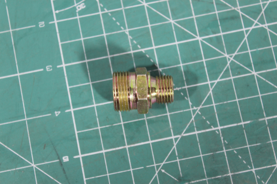 Штуцер соед.трубки подачи масла в турбину SITRAK, MC11. для грузовиков *