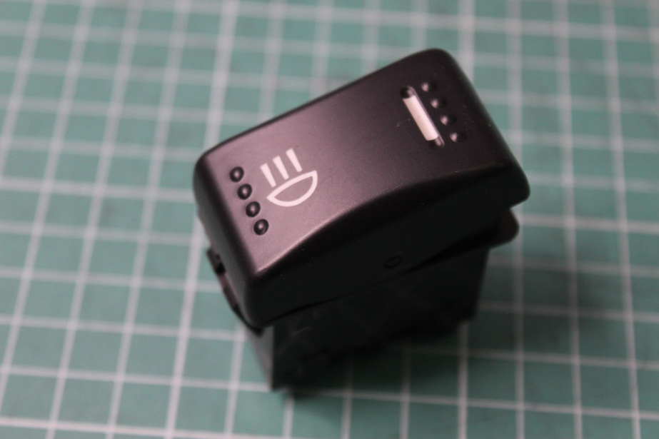 Клавиша габаритных огней SHAANXI для грузовиков *