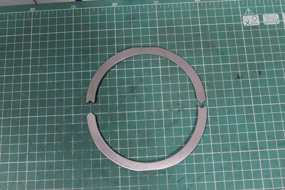 Кольцо стопорное коленвала (верхнее) WEICHAI, WP10.336E53, (1000312602) для грузовиков *