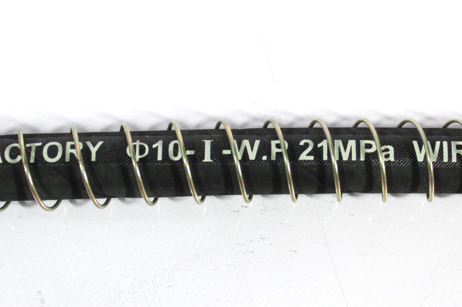 Шланг тормозной камеры задний D18, L660, (2 гайки) SITRAK для грузовиков *