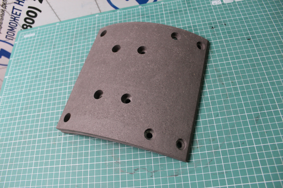 Накладка тормозная (Rear, 10 отверстий) CREATEK, F3000, (CK8110) для грузовиков *