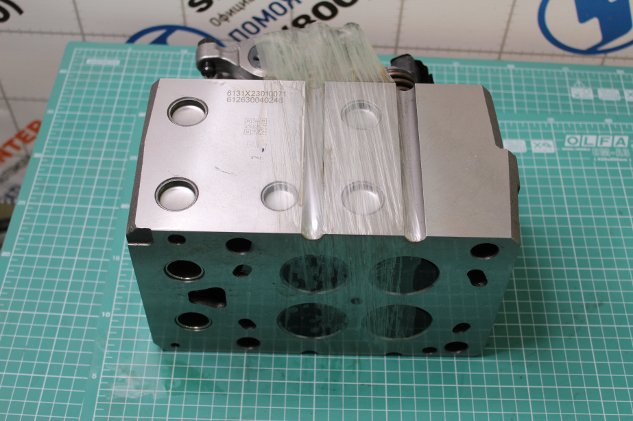 Головка блока цилиндра (в сборе под 6 шпилек, с электромагнитным клапаном, 2, 5 - цилиндры) SHAANXI, Евро-5, WP12 для грузовиков *