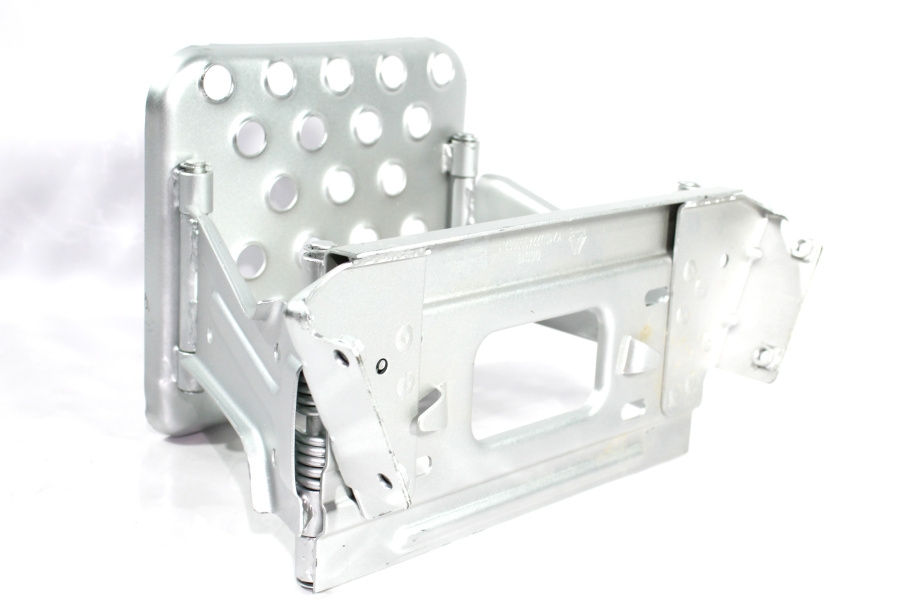 Ступенька нижняя (R, шарнир.) SITRAK, T5G, C7H, C7H MAX для грузовиков *