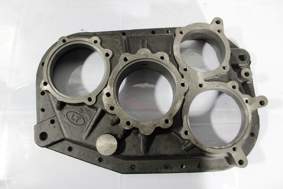 Крышка задняя КПП FULLER, 12JSD для грузовиков *