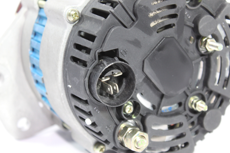 Генератор (под ручейковый ремень 8PK 28V 55A ) HOWO, Евро-3, WD615 для грузовиков *