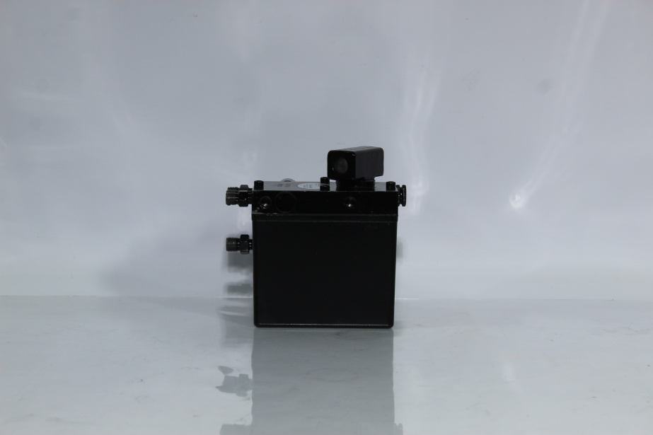 Насос подъема кабины (Медь, 3 выхода) SHAANXI, X3000 для грузовиков *