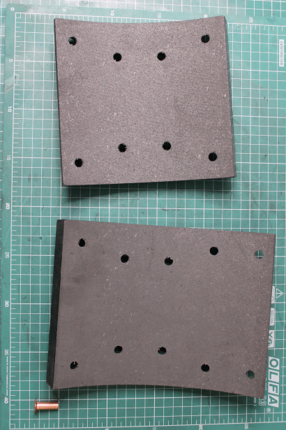 Накладки тормозные (Front, комплект на ось) CREATEK, (CK8509B) для грузовиков *