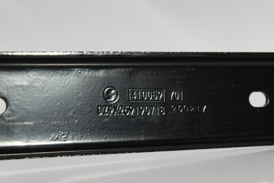 Кронштейн верхний впускной плоской трубы воздухозаборника SHAANXI, X6000 для грузовиков *