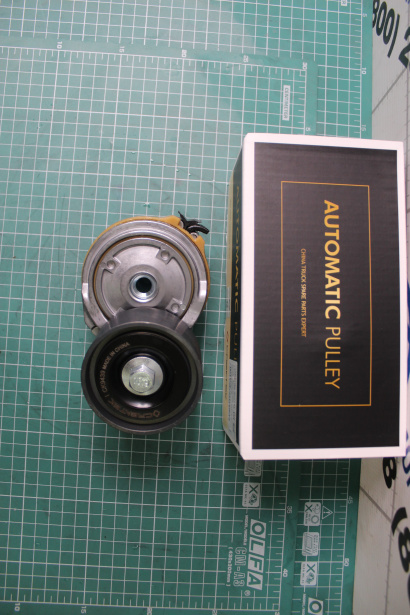 Ролик натяжитель ремня D74, L130, CREATEK, MC11.44-50, (CK9439, 202V95800-7476) для грузовиков *